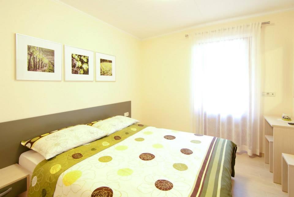Bed and Breakfast Kraljic - Primoz Cotar à Dornberk Extérieur photo
